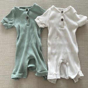 Two short sleeved onesies in great condition. Mint and cream.